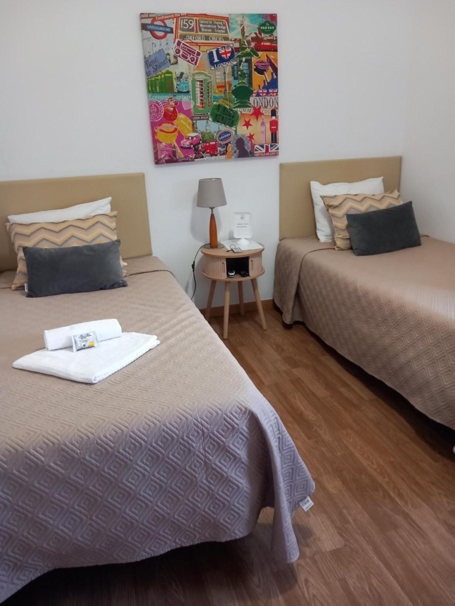 Guest House Guerra Junqueiro Lisboa Ngoại thất bức ảnh